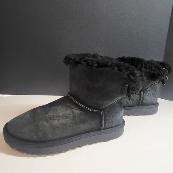 Ugg Women's Deep Green Short Ankle Boots - Picture 7 of 10